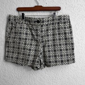 Maurices CB Established 1962 Black and‎ Cream Geometric Cotton Shorts - 16